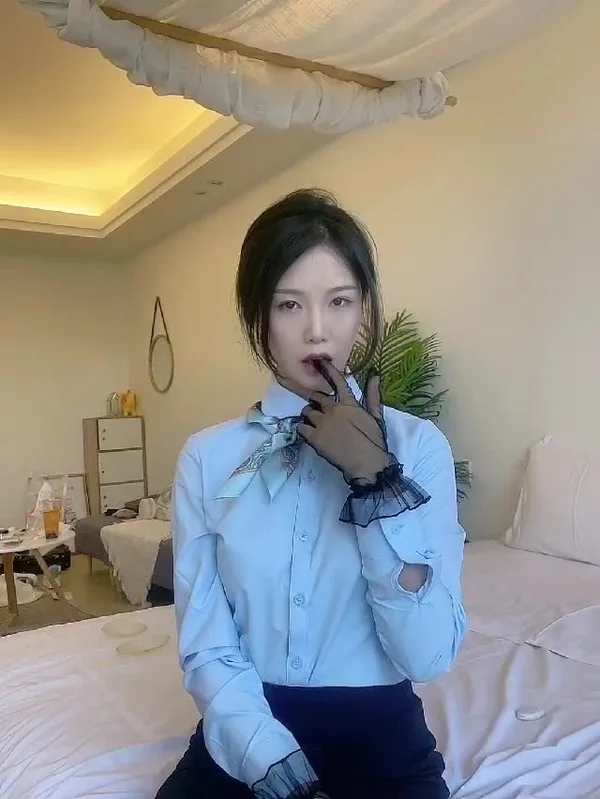 空姐 - 抖娘-利世